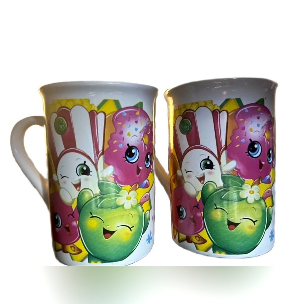 Set of two perfect condition shopkins mugs‎